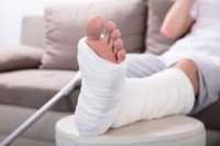 What Are the Symptoms of an Ankle Fracture?